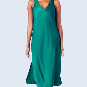 A new day sleeveless slip gown dress. Size small. ￼